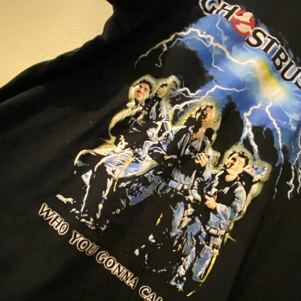 VINTAGE !!!!!!!!! ghost busters t shirt - featured in game stop in 1994.